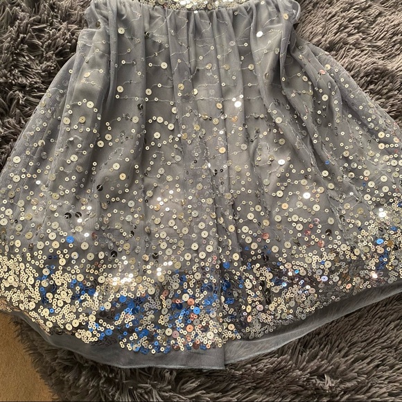 Dress - Picture 4 of 4